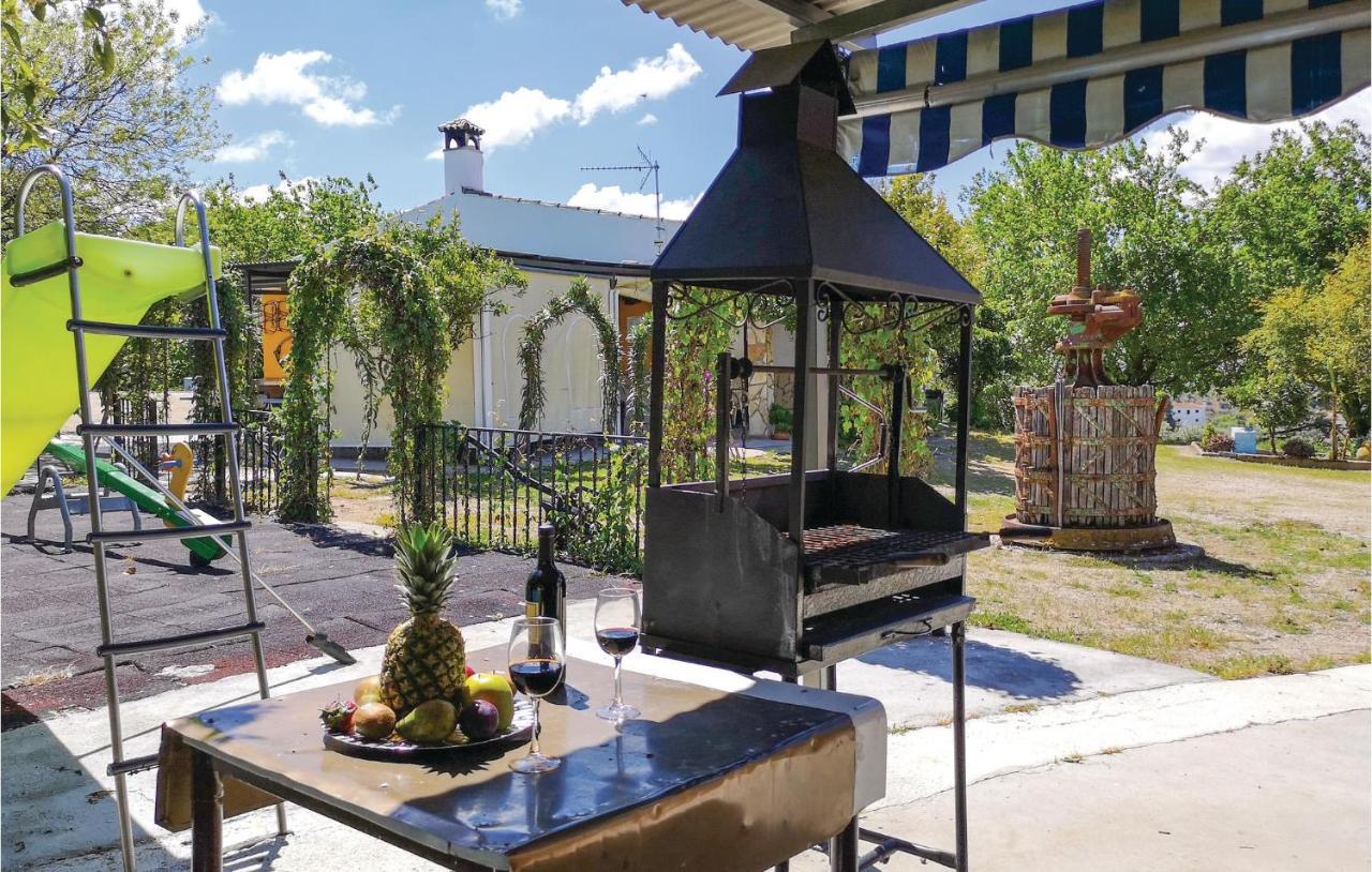 Pet Friendly Home In Olvera With Kitchen Eksteriør billede