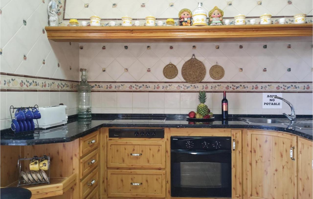 Pet Friendly Home In Olvera With Kitchen Eksteriør billede